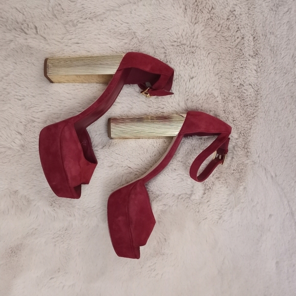 Michael Kors Retro 70s Velvet Soft Suede Burgundy Red Gold Stacked Platform - Picture 3 of 7